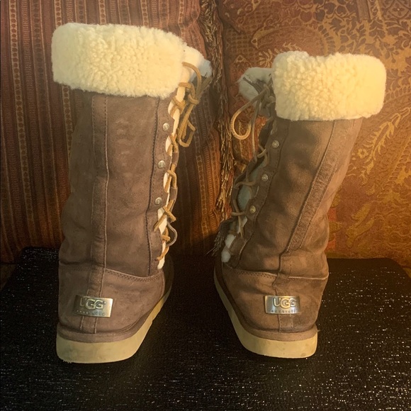 Ugg Boot style S/N 5163 - Picture 2 of 5
